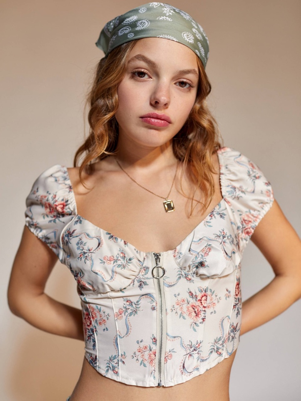 Urban Outfitters Cream Floral Crop Top  UO Bryn Zip-Front Bustier large